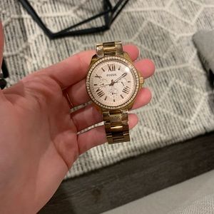 Rose gold fossil watch